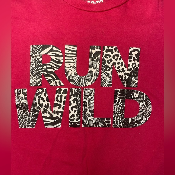 ♥️ Small Adidas tee - Picture 2 of 4